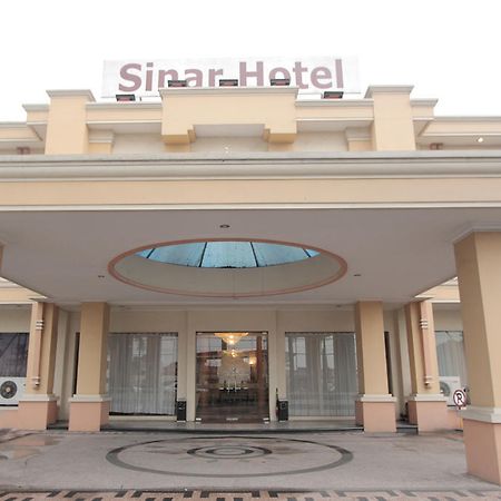 Hotel Sinar 2 Sedati Ngoại thất bức ảnh