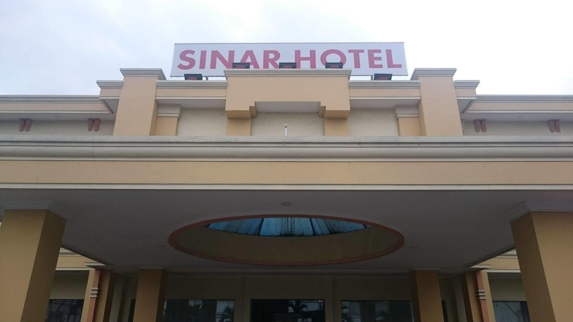 Hotel Sinar 2 Sedati Ngoại thất bức ảnh